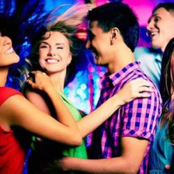 How to Throw A Hookup Party
